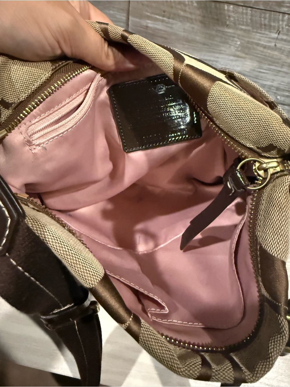 Coach signature purse - Picture 9 of 9